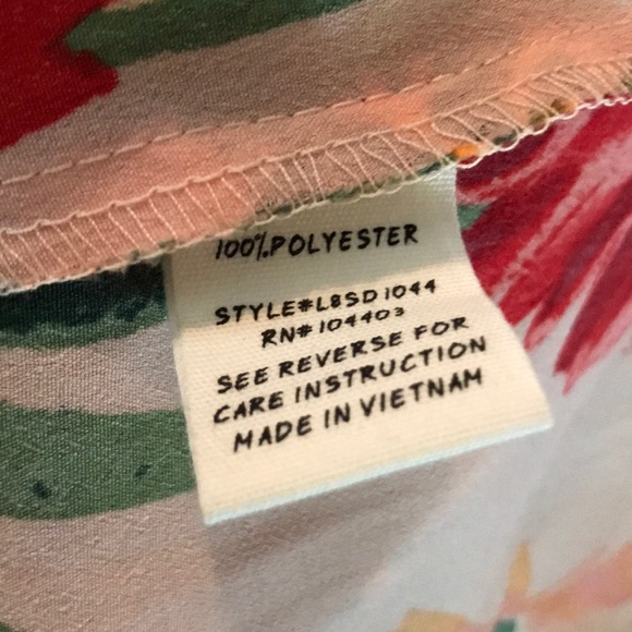 Cute midi floral dress! - Picture 6 of 6